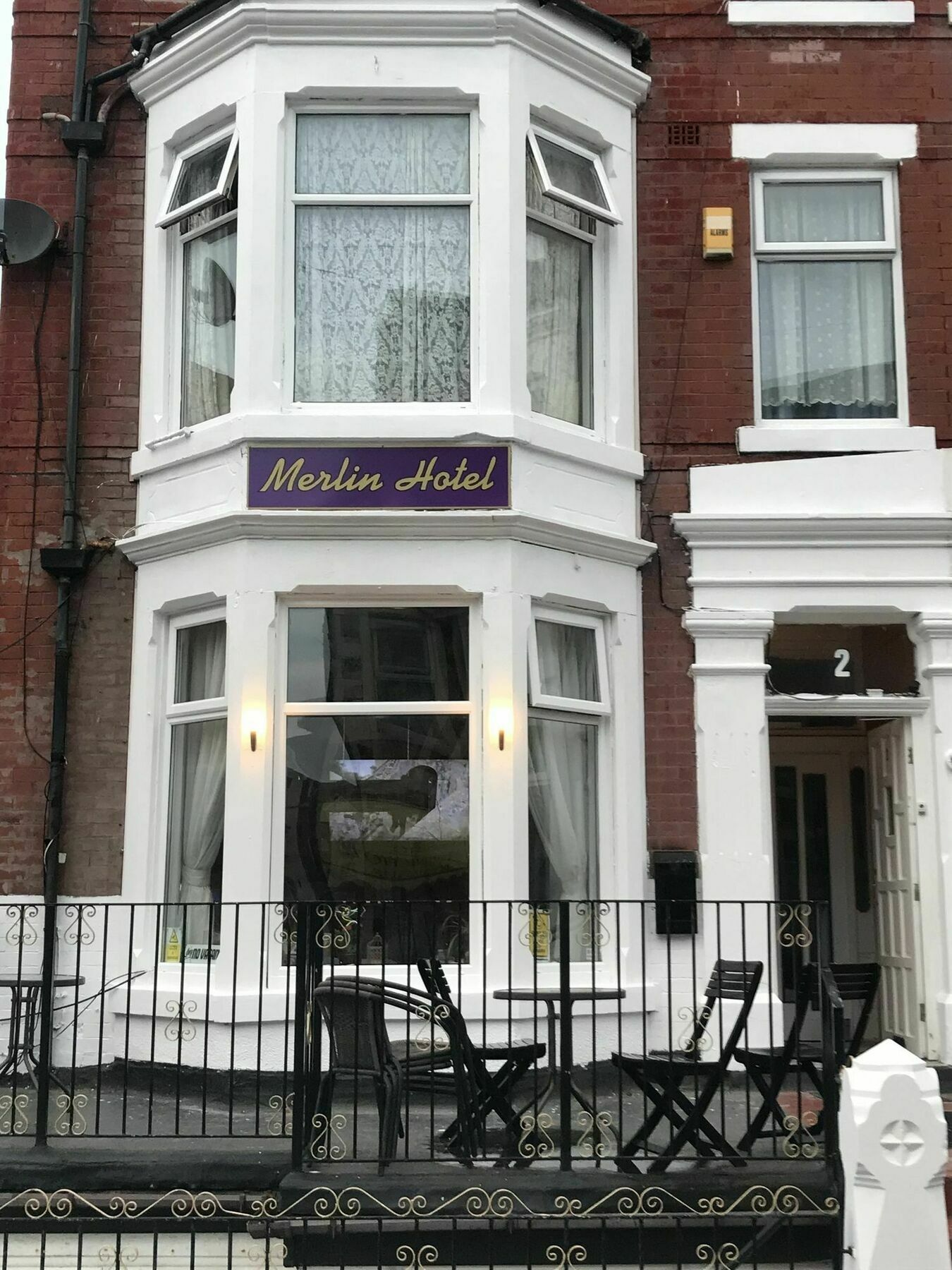 The Merlin Hotel Μπλάκπουλ Εξωτερικό φωτογραφία