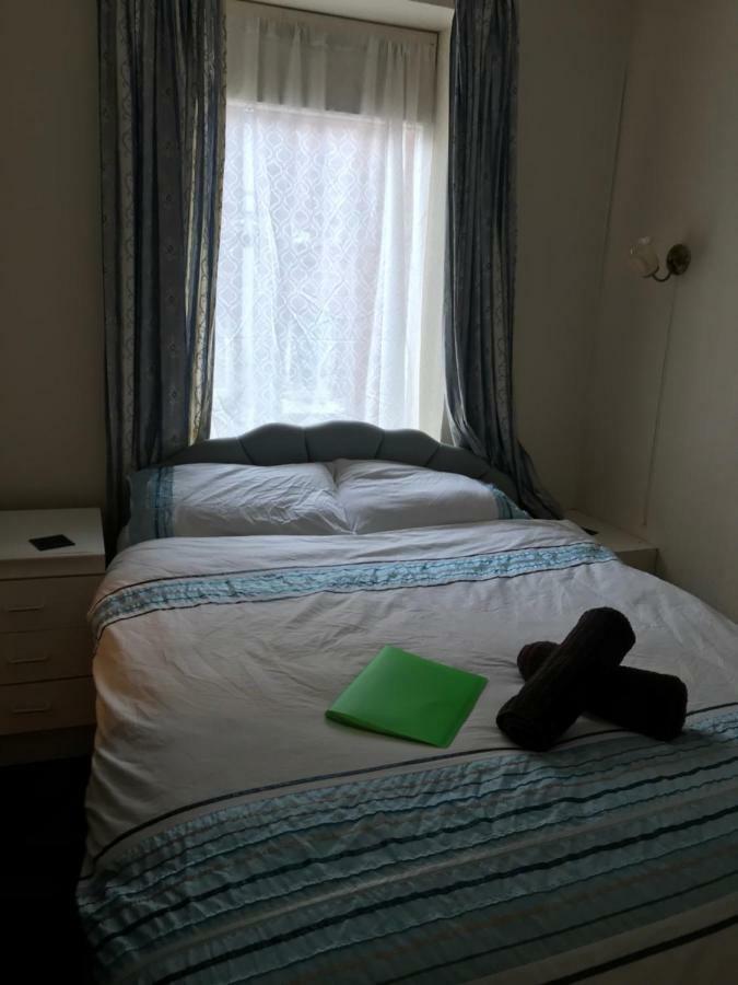 The Merlin Hotel Μπλάκπουλ Εξωτερικό φωτογραφία